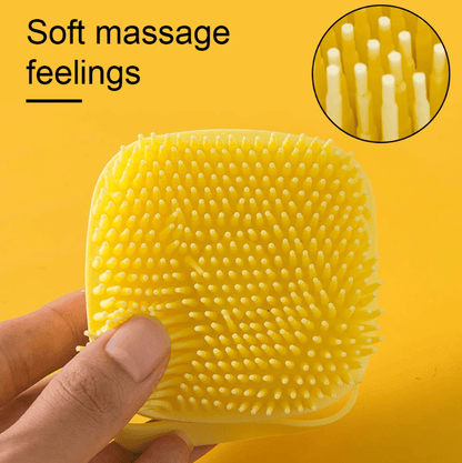Soft Dog Brush: Make bathing your dog much more practical and enjoyable! This dog bathing brush was developed to gently clean, massage, and remove dirt, providing comfort and well-being to your pet. With soft and resistant bristles, it helps to spread the