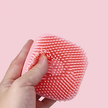 Soft Dog Brush: Make bathing your dog much more practical and enjoyable! This dog bathing brush was developed to gently clean, massage, and remove dirt, providing comfort and well-being to your pet. With soft and resistant bristles, it helps to spread the