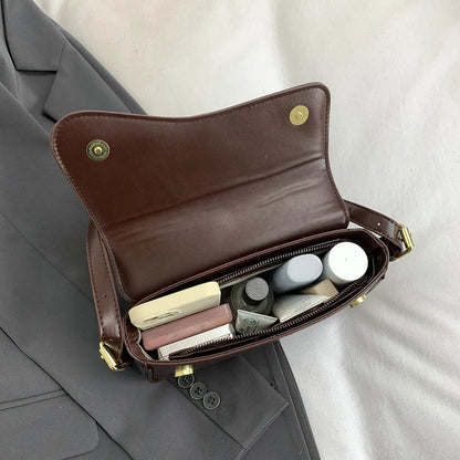 Flip Magnetic Buckle Shoulder Crossbody Bag for Work and Commuting, Fashionable and Simple Armpit Small Square Bag, Portable Acc