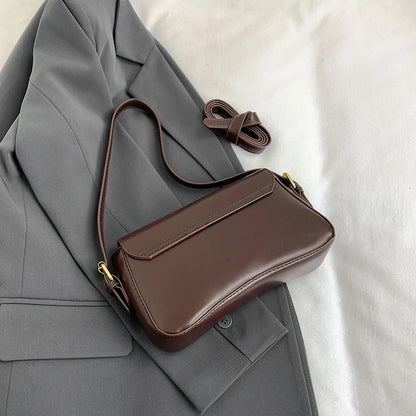 Flip Magnetic Buckle Shoulder Crossbody Bag for Work and Commuting, Fashionable and Simple Armpit Small Square Bag, Portable Acc